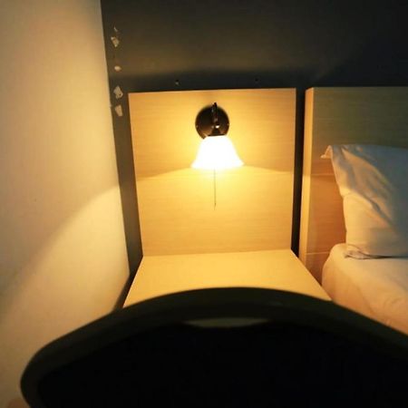 Urbanview Hotel Mulia Indah Palopo מראה חיצוני תמונה