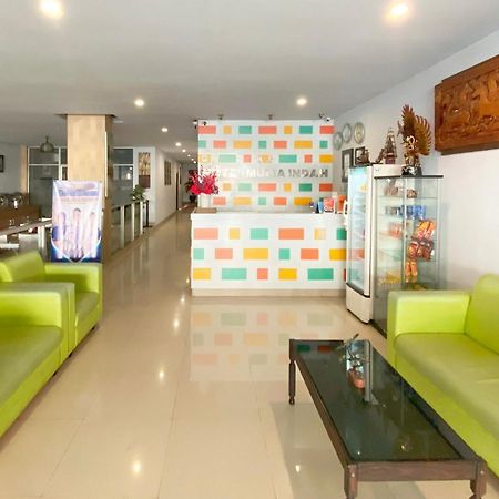 Urbanview Hotel Mulia Indah Palopo מראה חיצוני תמונה
