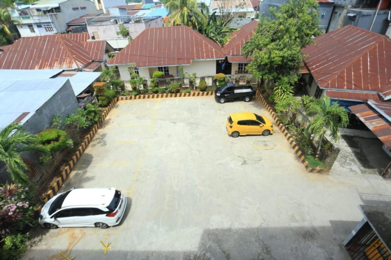 Urbanview Hotel Mulia Indah Palopo מראה חיצוני תמונה