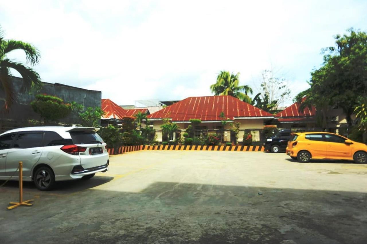 Urbanview Hotel Mulia Indah Palopo מראה חיצוני תמונה