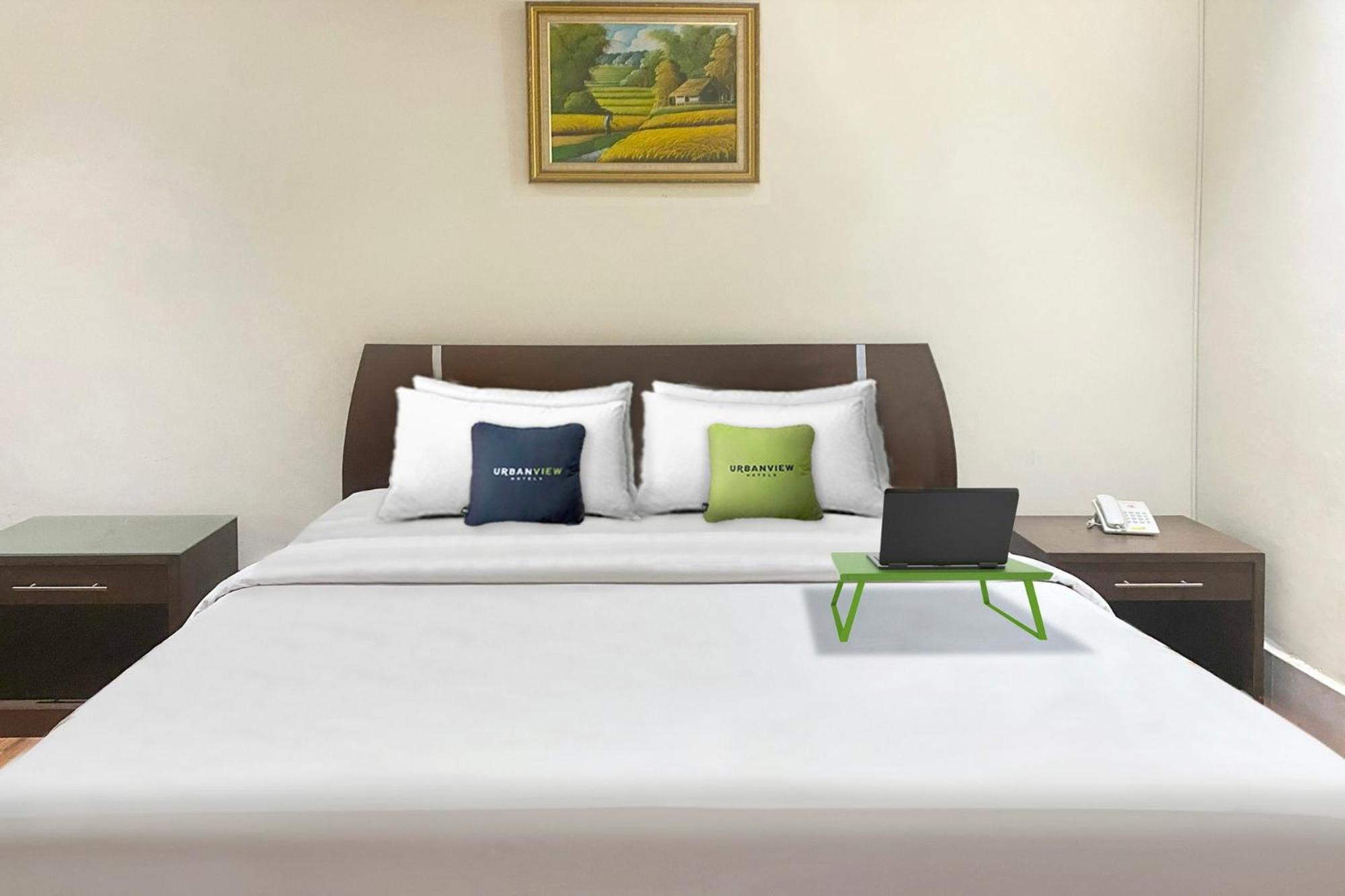 Urbanview Hotel Mulia Indah Palopo מראה חיצוני תמונה