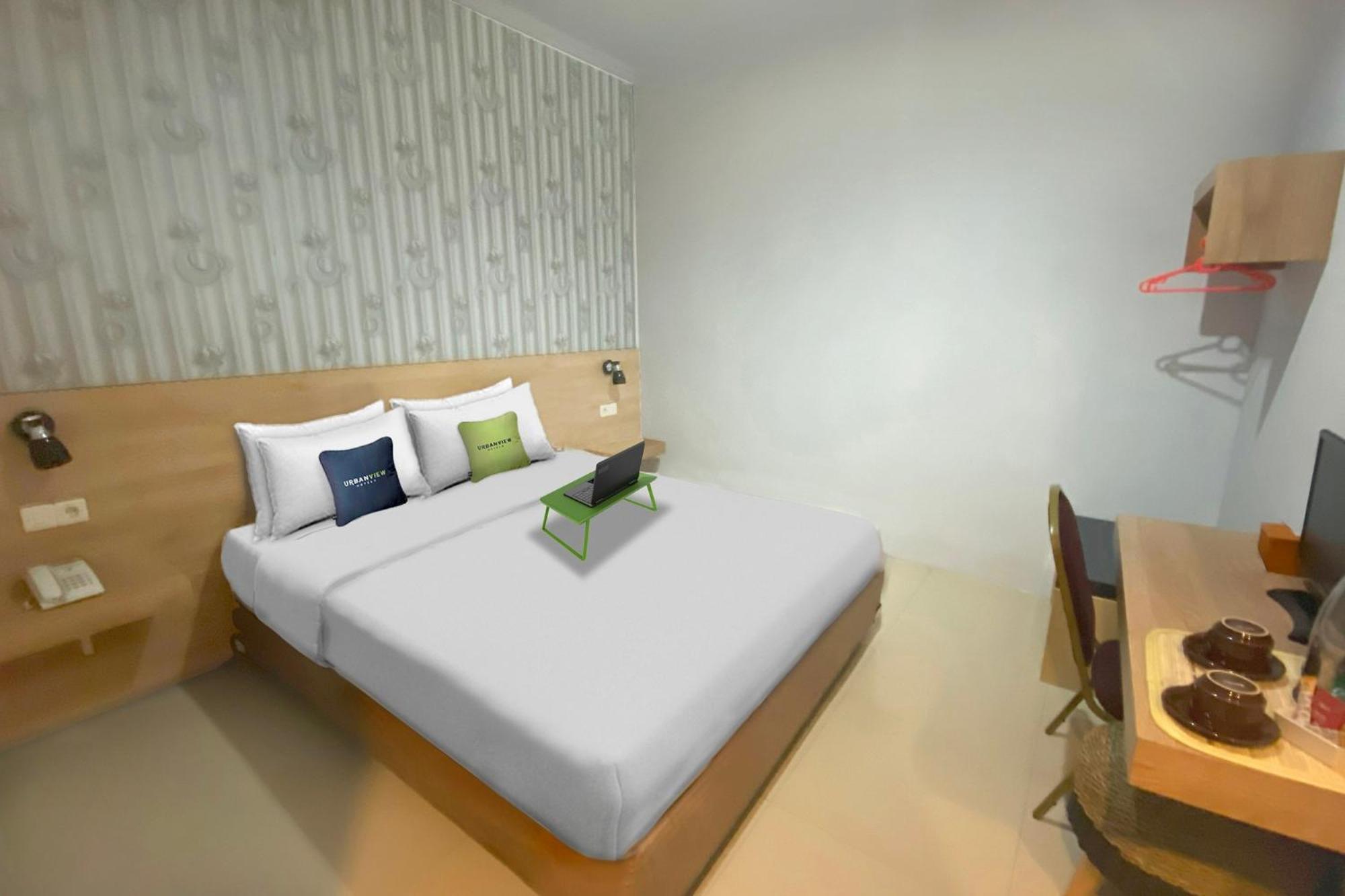Urbanview Hotel Mulia Indah Palopo מראה חיצוני תמונה